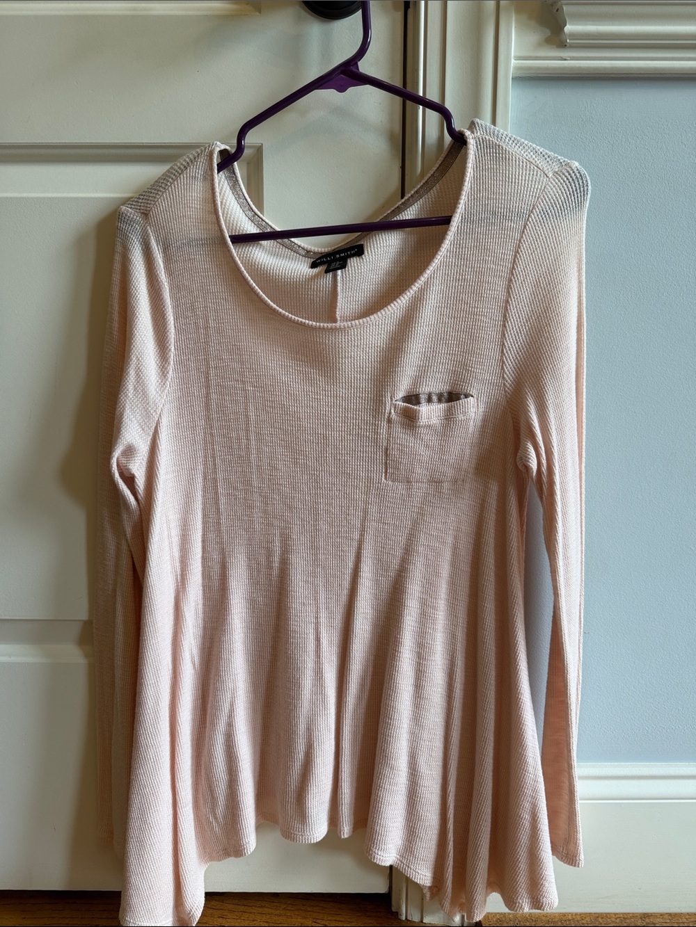 Willi Smith Long Sleeve Scoop Neck Top in Light Pink